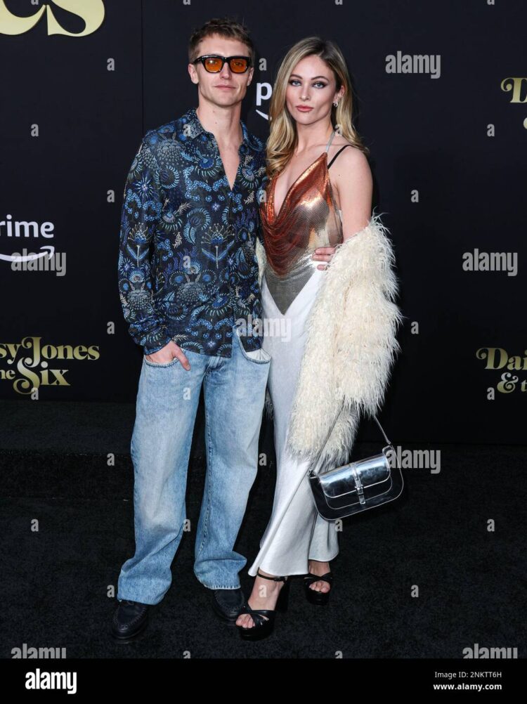 elysee sanville feet 3