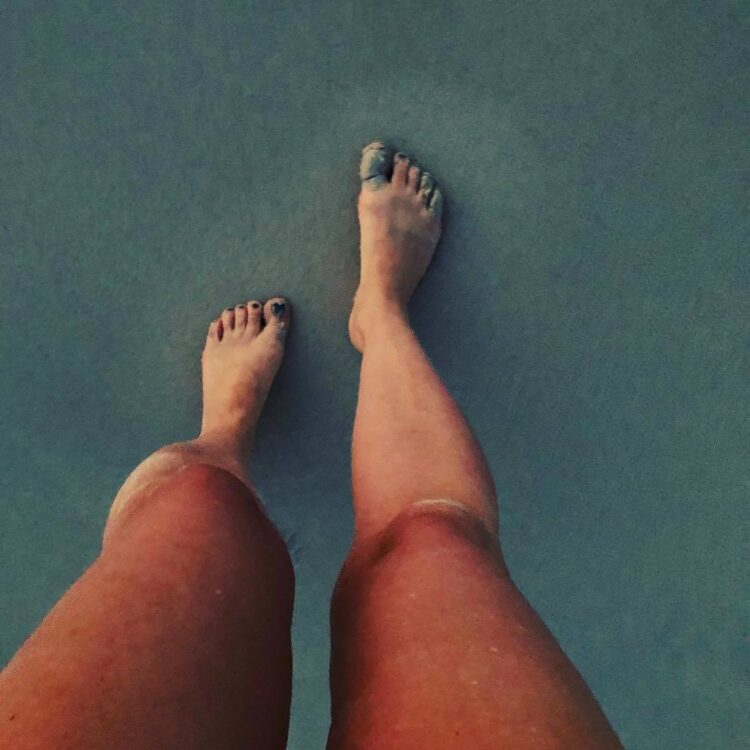 emel colgecen feet 3