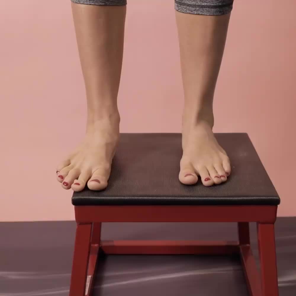 emelia colucci feet 1