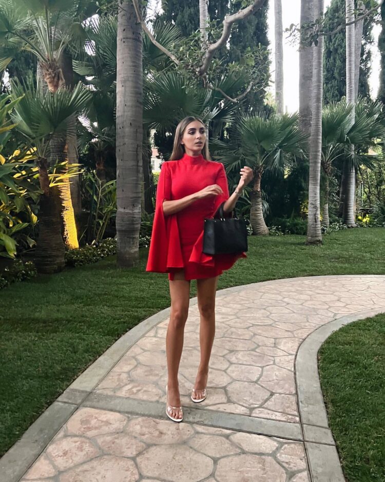 emelia hartford feet 3