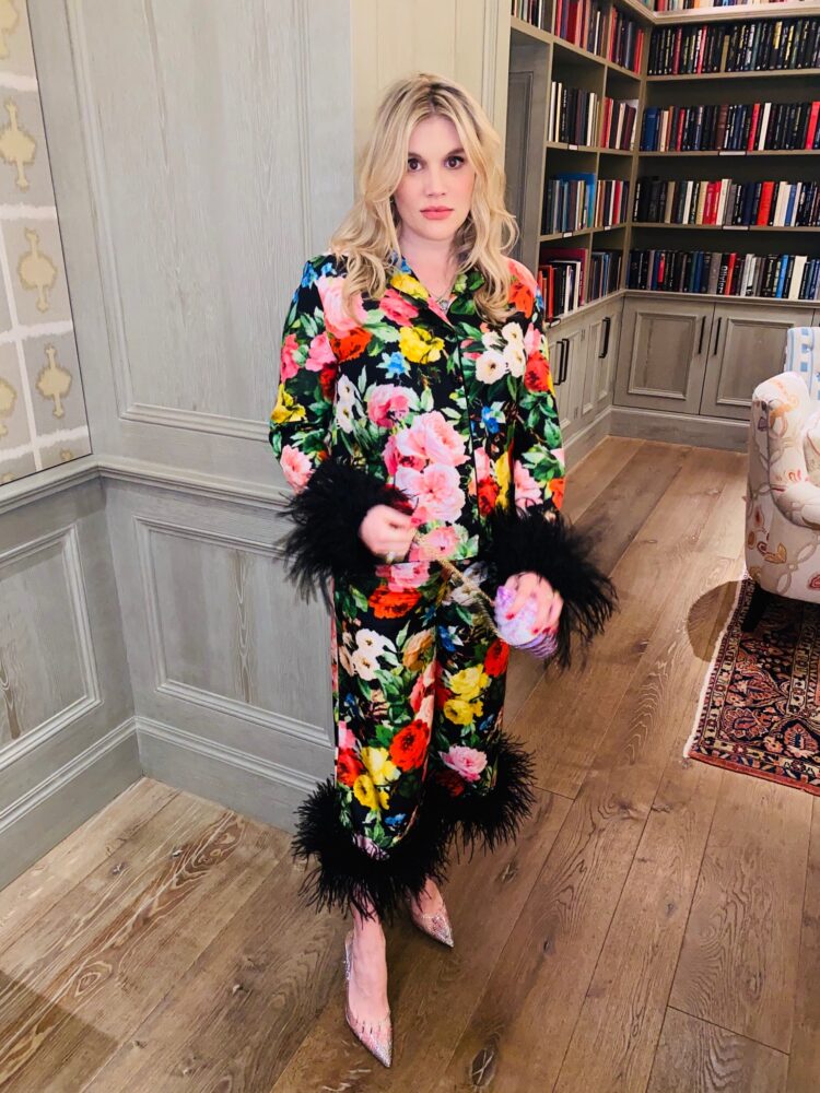 emerald fennell feet 4