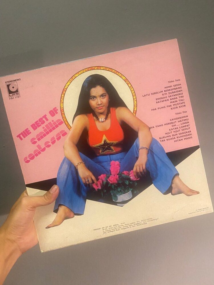 emilia contessa feet 6