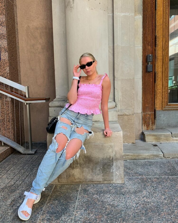 emilia mccarthy feet 4