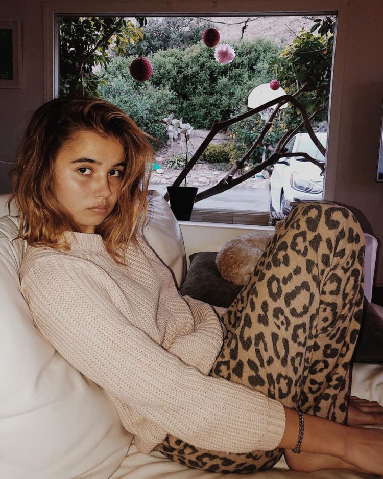 emilia merkell feet 3