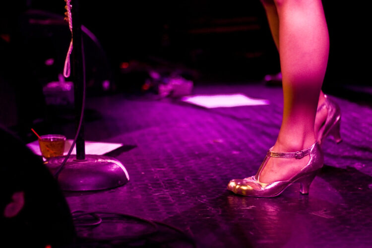 emiliana torrini feet 2