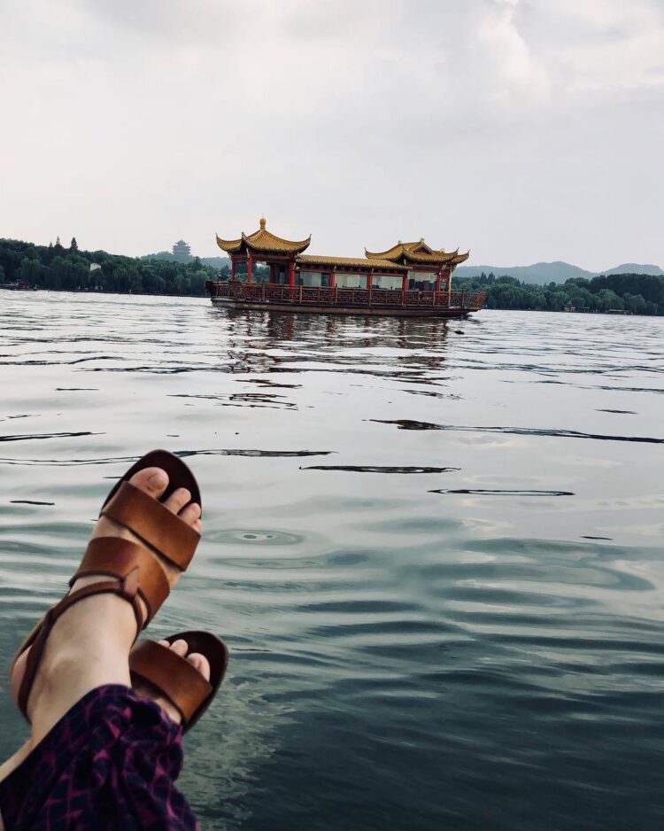 emiliana torrini feet