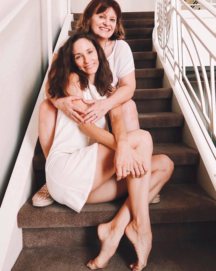 emilie livingston feet