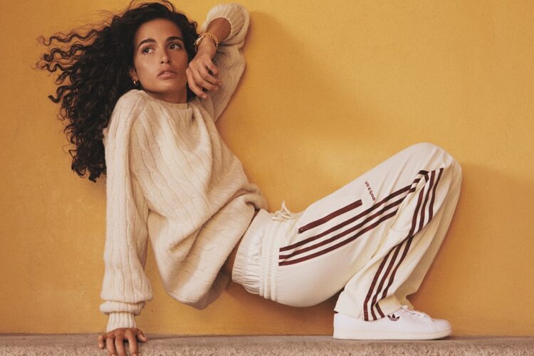 emily andrade feet 5