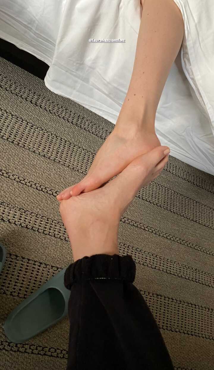 emily armstrong feet