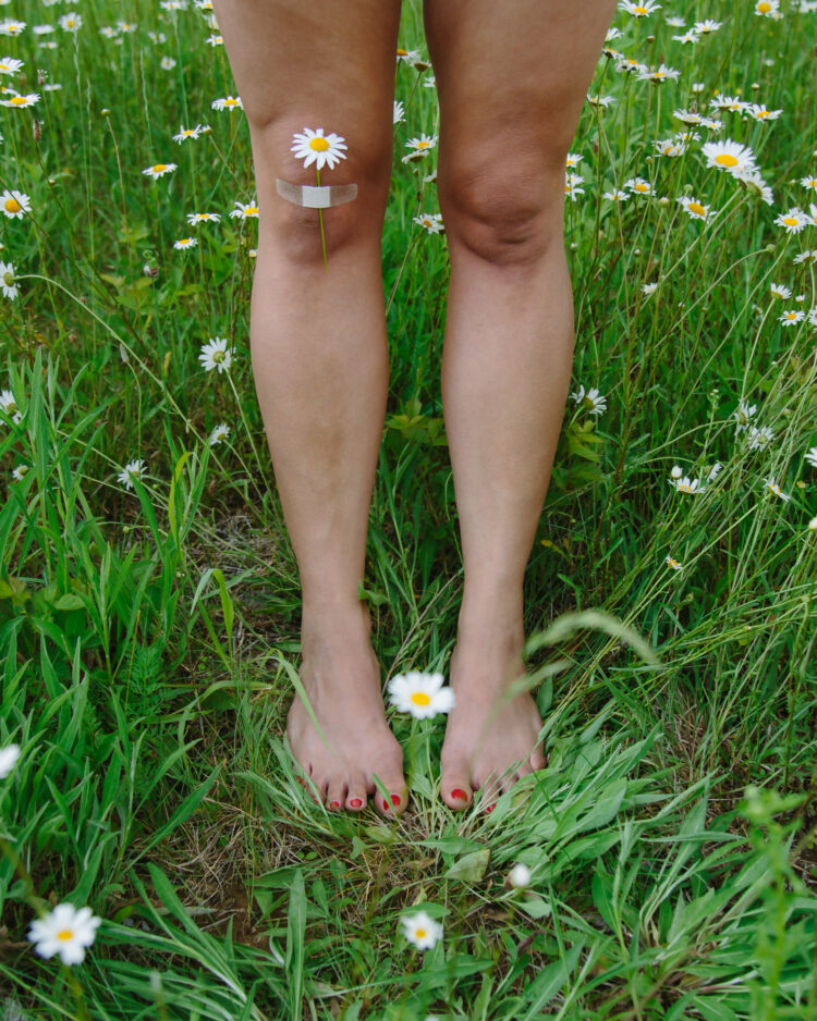 emily blincoe feet 2