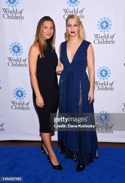 emily burnett feet 3