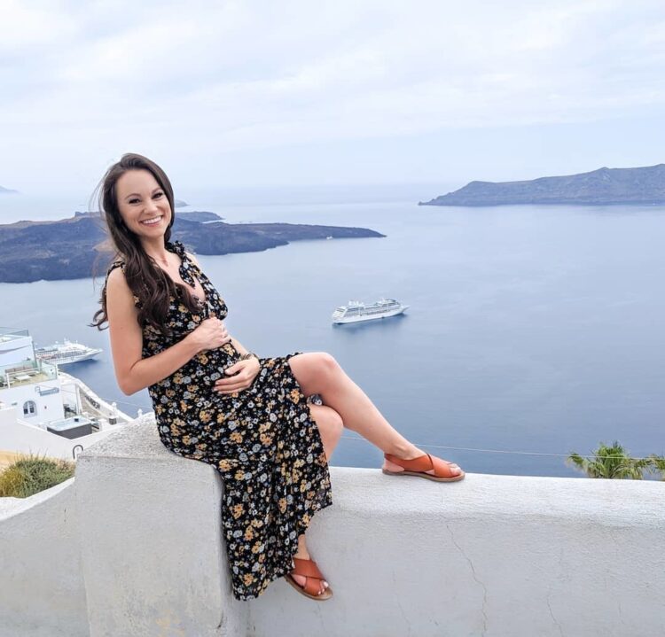 emily calandrelli feet 3