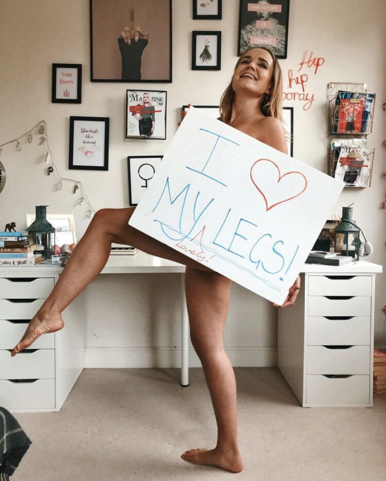 emily clarkson feet 4