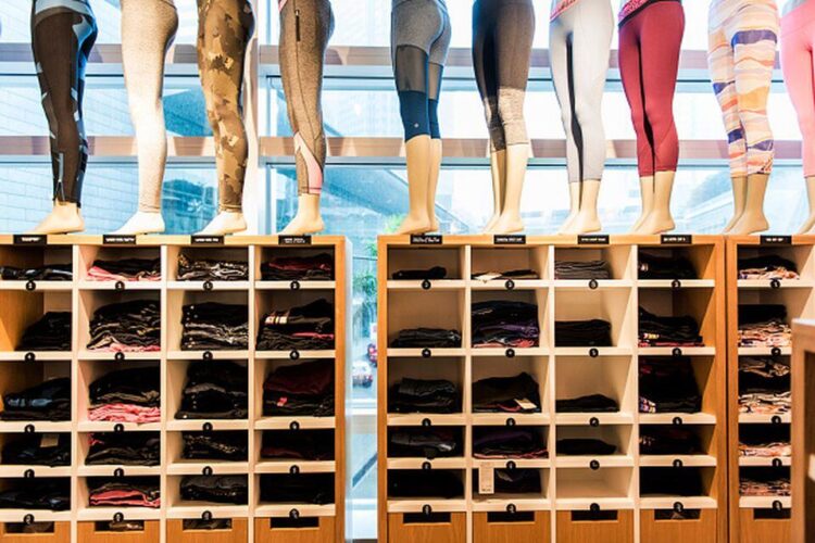 emily connolly feet 4