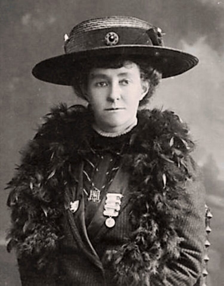 emily davison feet 4