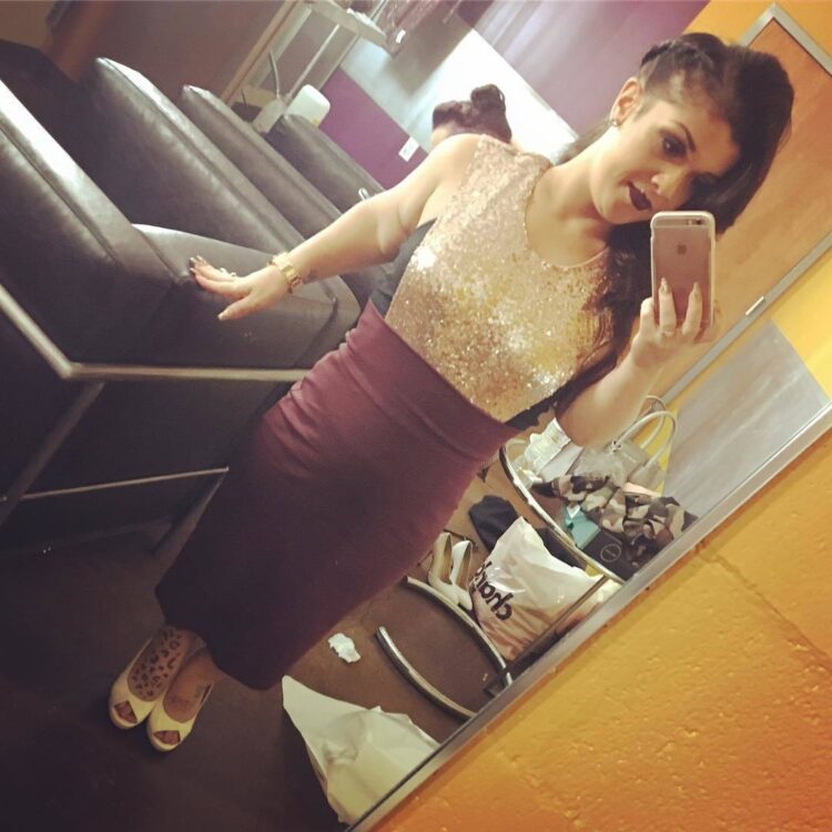 emily fernandez feet 4