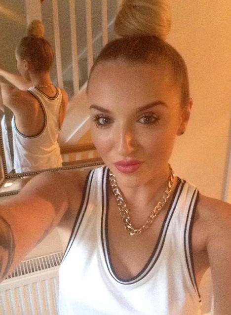 emily gillard feet 4