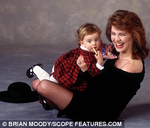 emily glenister feet 5