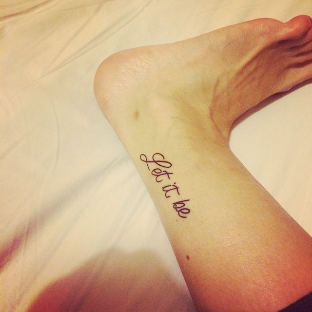 emily hartridge feet 4