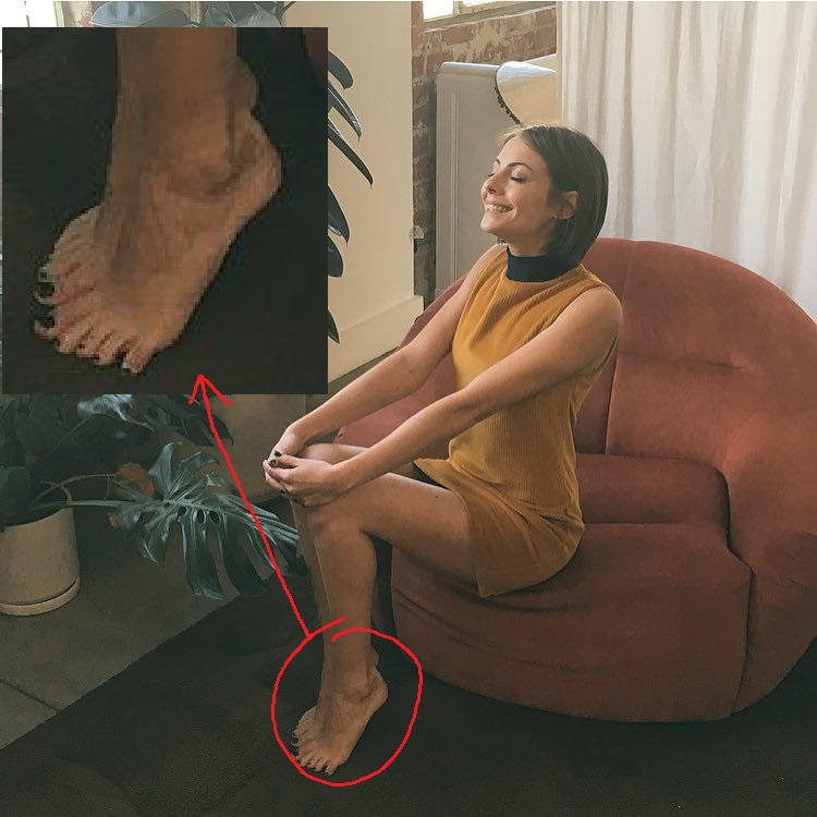 emily holland feet 5