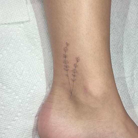 emily killian feet 4