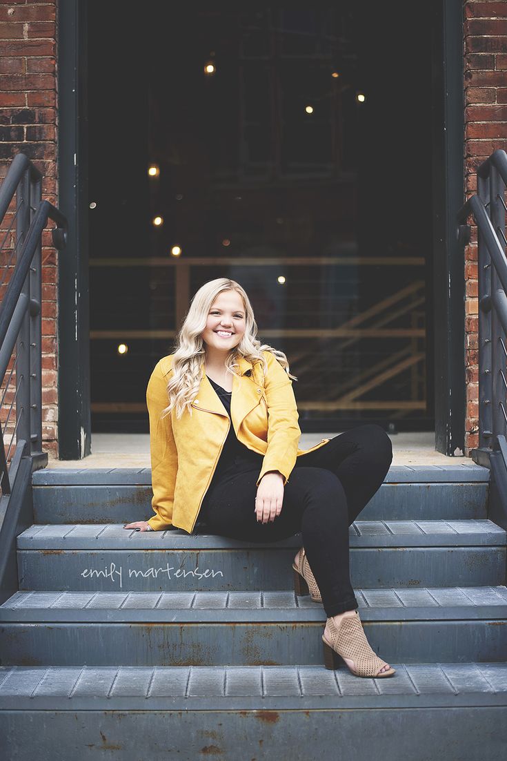 emily martenson feet 3