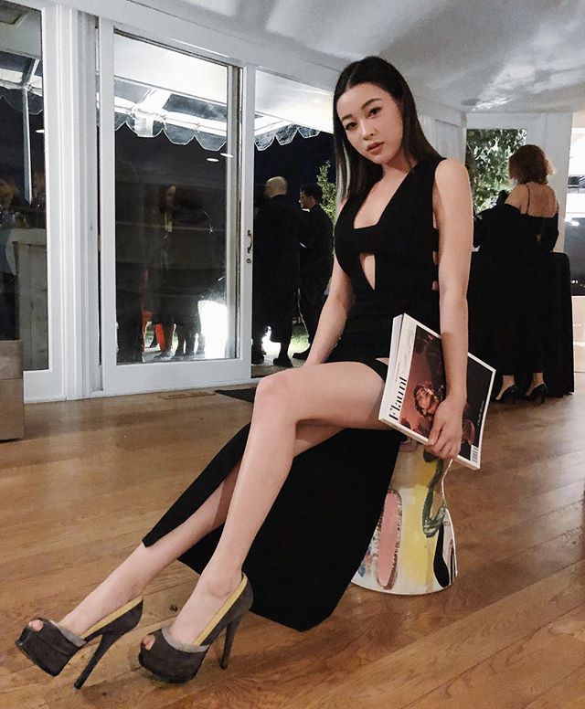 emily mei feet 5
