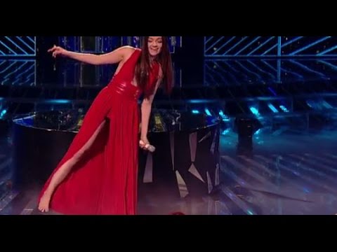 emily middlemas feet 1