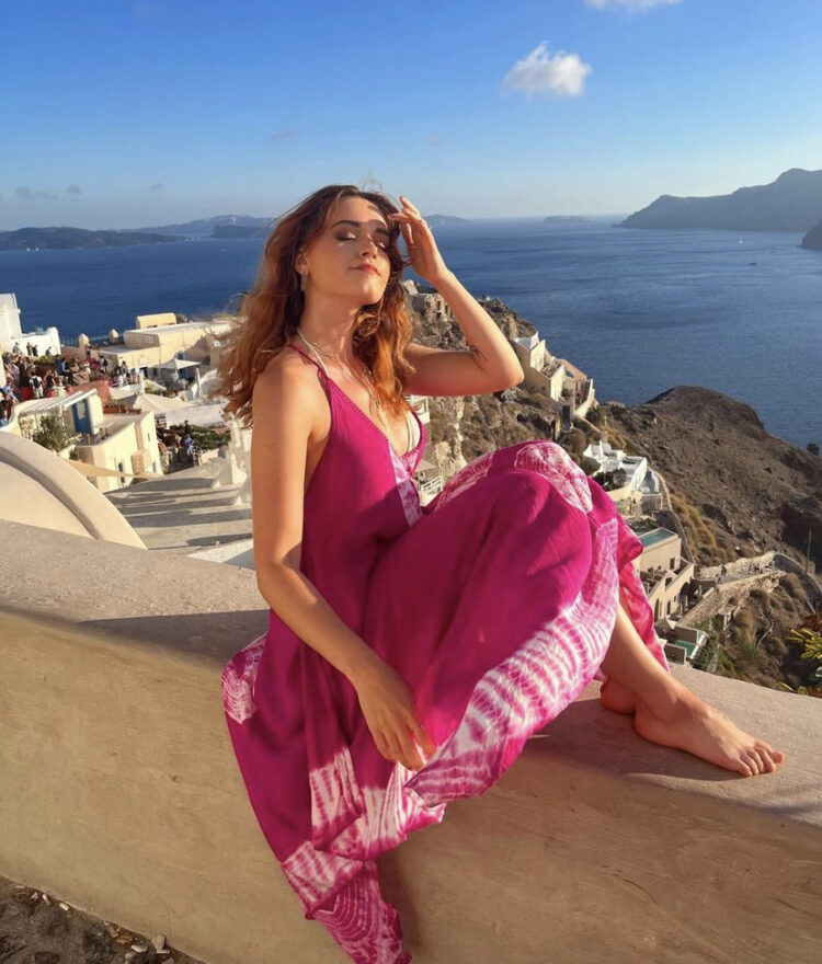 emily middlemas feet 5