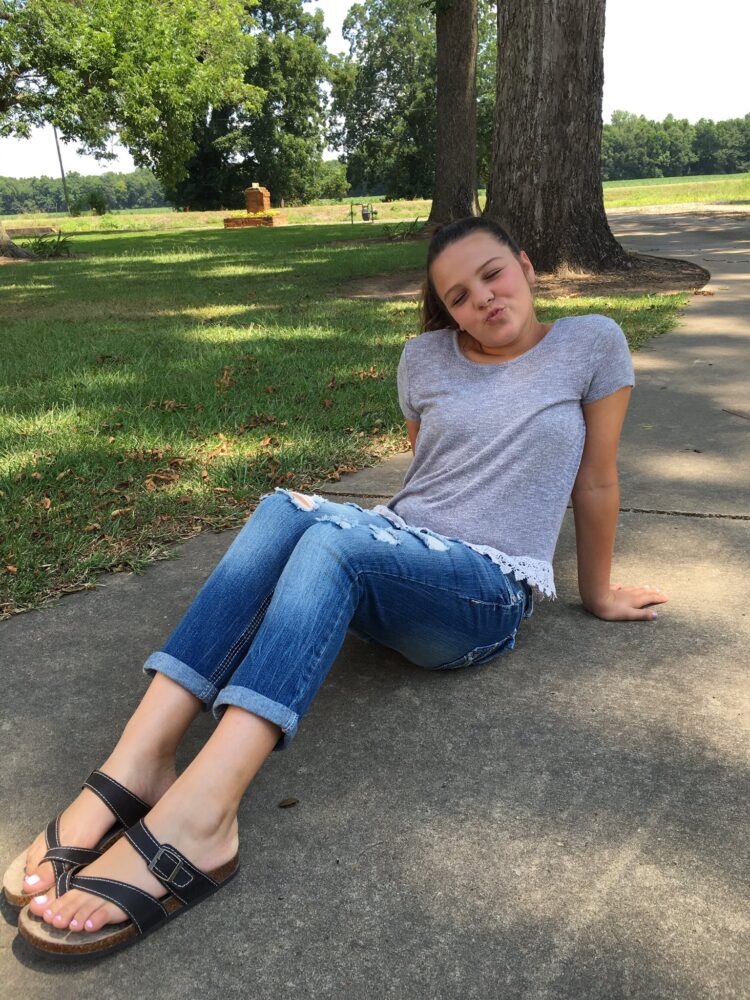 emily nichole feet 1