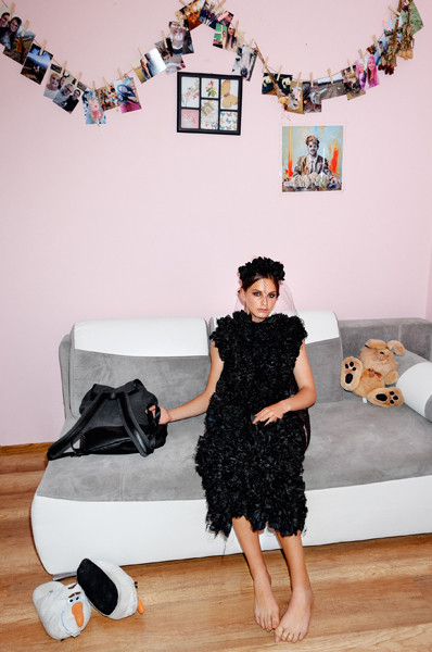 emily nikole kasten feet 5