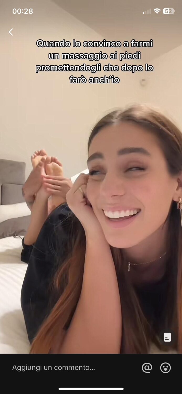 emily pallini feet 5