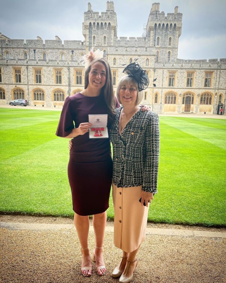 emily scarratt feet