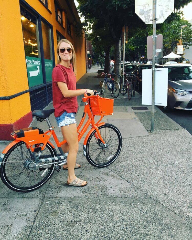 emily sonnett feet 2