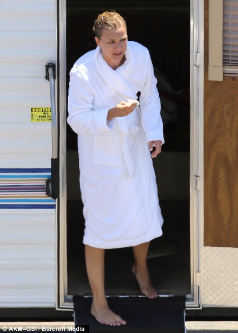 emily vancamp feet 5