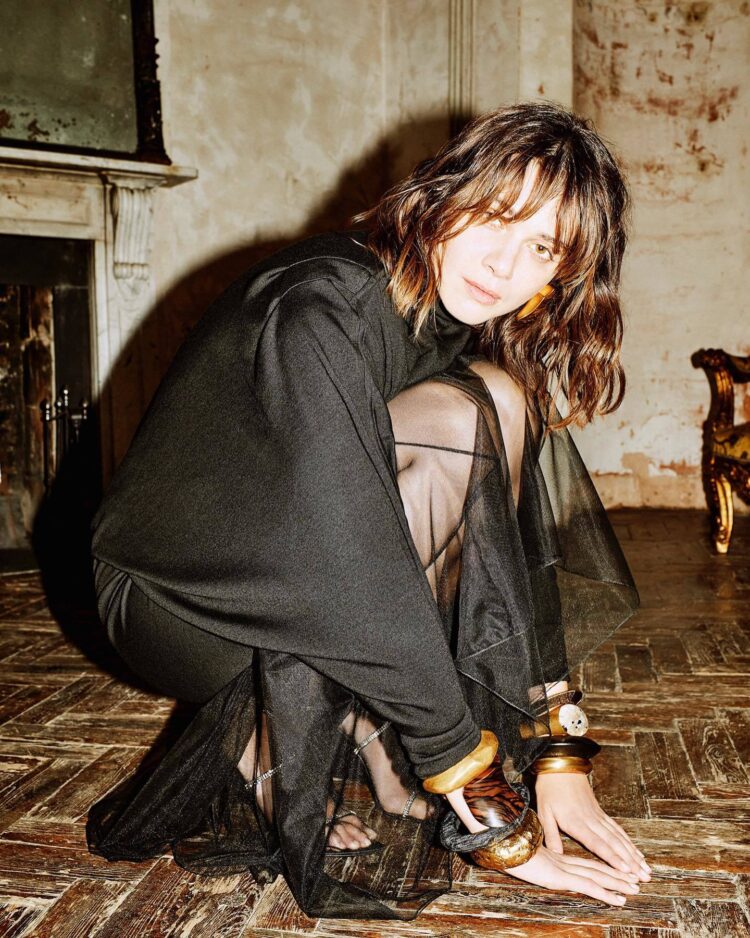 emma appleton feet 1