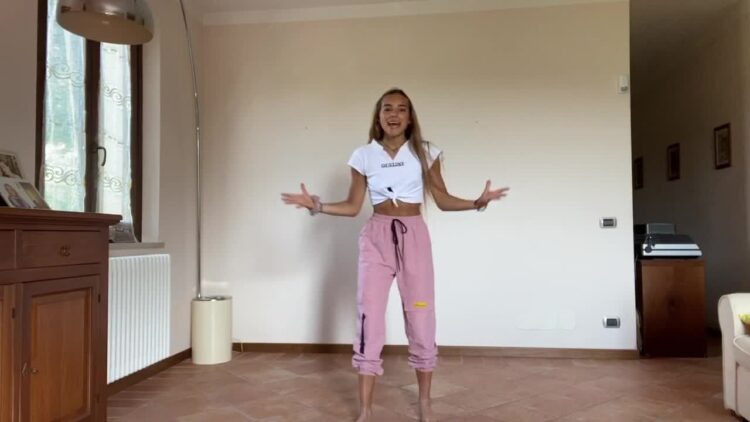 emma del toro feet 5