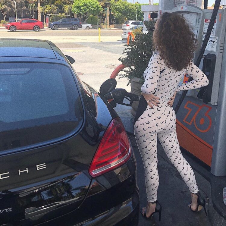 emma demorest feet 4