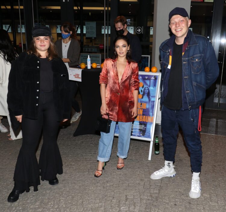 emma drogunova feet 4 scaled