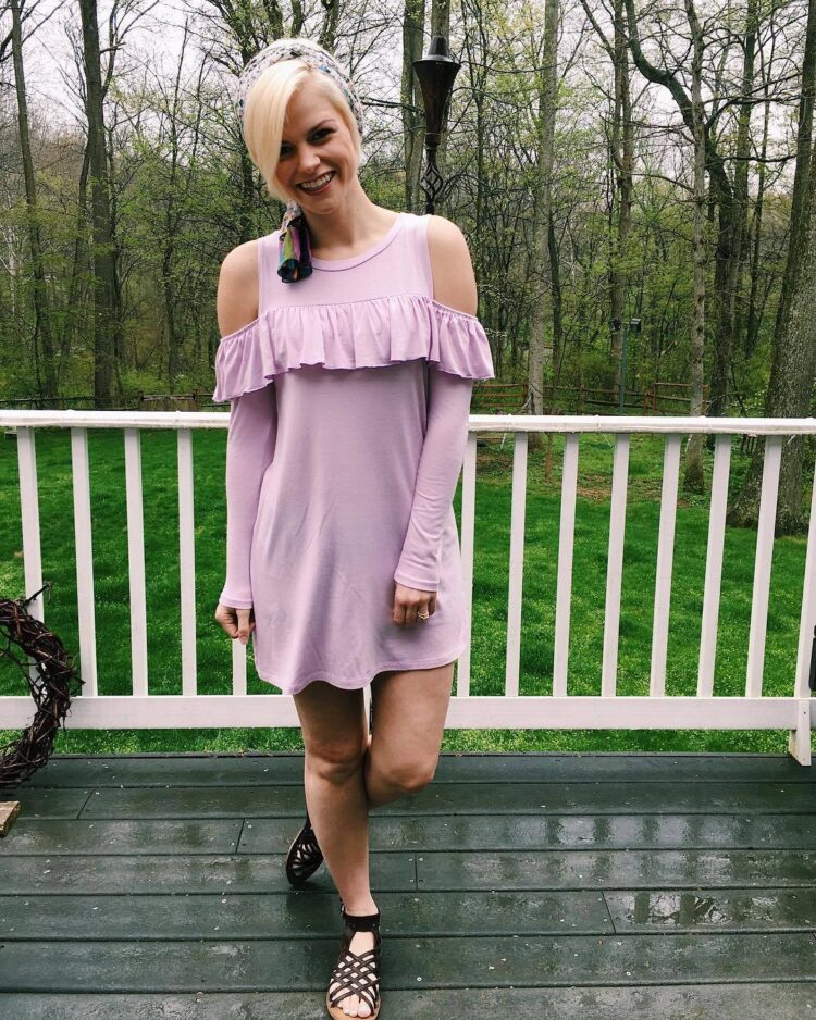 emma elle roberts feet 1