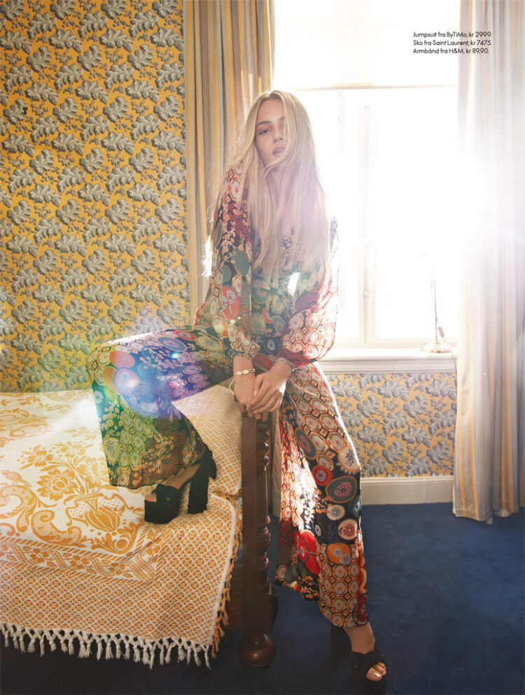 emma ellingsen feet 3