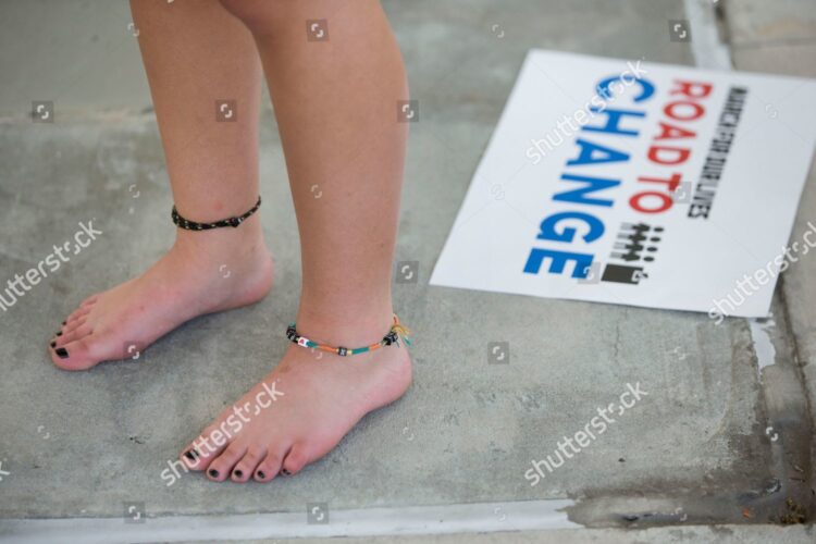 emma gonzalez feet 5