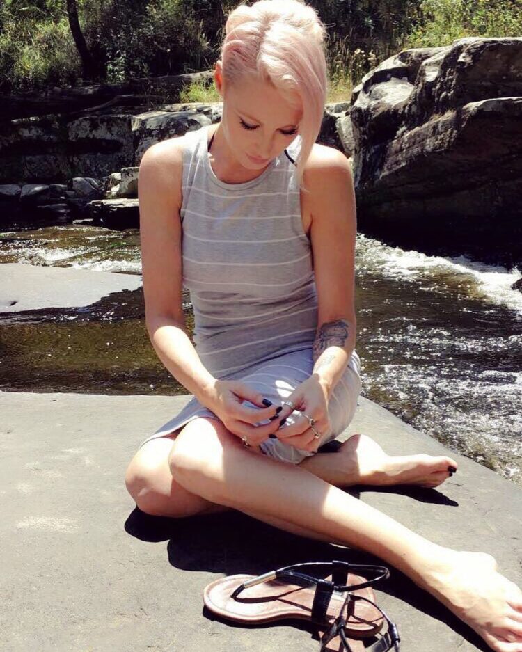 emma hewitt feet