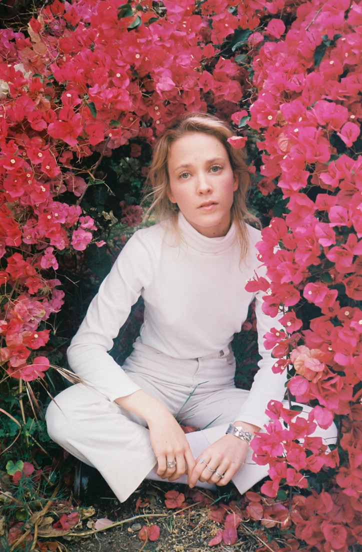 emma louise harvey feet 4