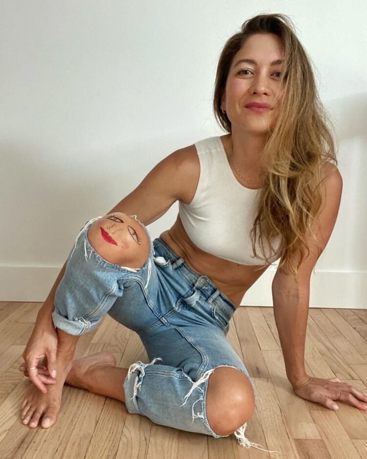 emma lovewell feet 1