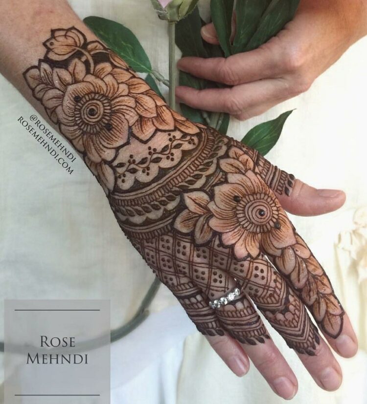 emma rose mehndi feet 5