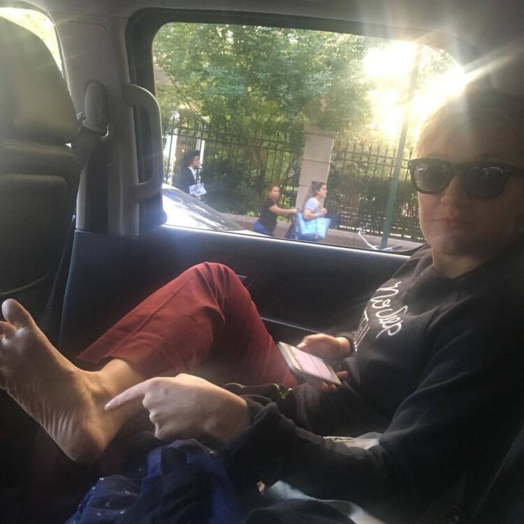 emma willmann feet