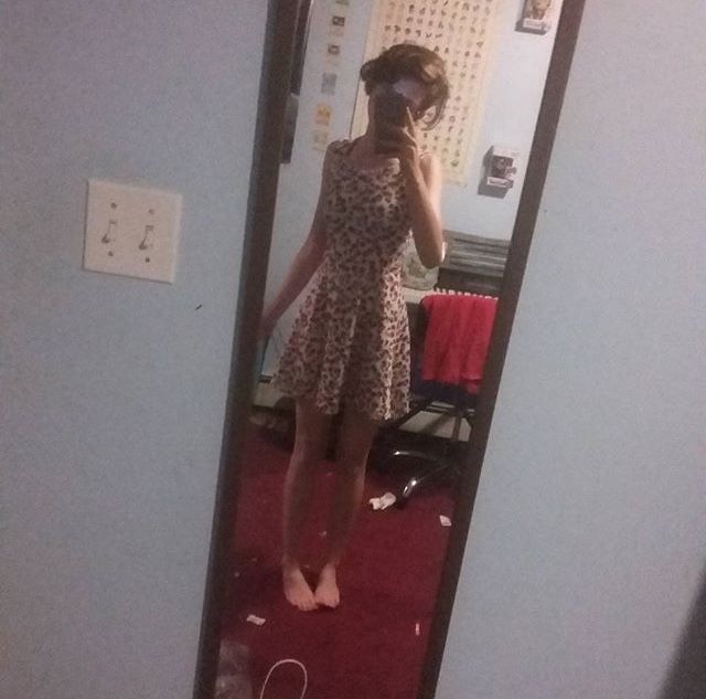 emmanoodle feet