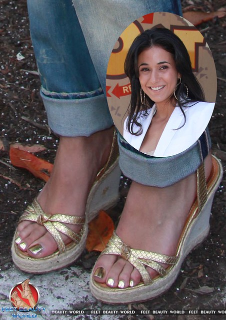 emmanuelle chriqui feet 3