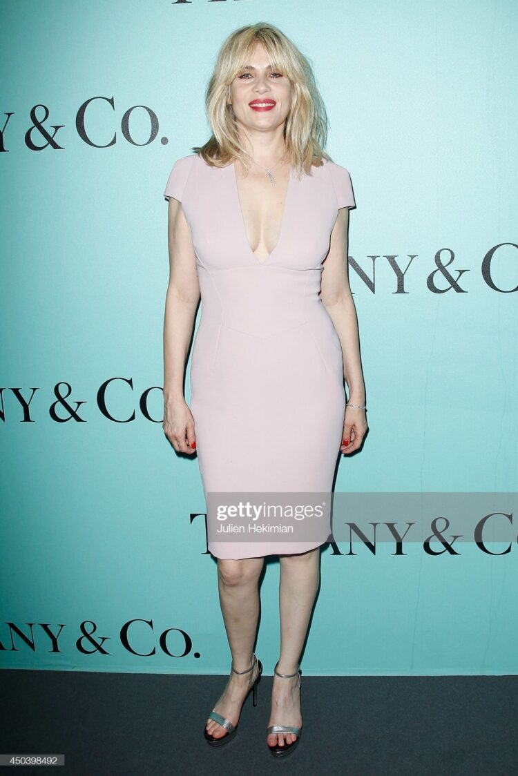 emmanuelle seigner feet 2